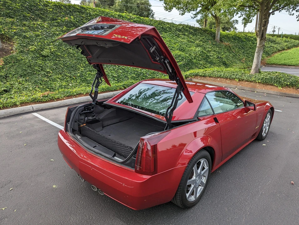 2004 Cadillac XLR - Image 26 of 31