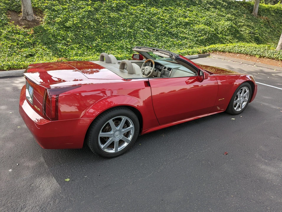 2004 Cadillac XLR - Image 20 of 31
