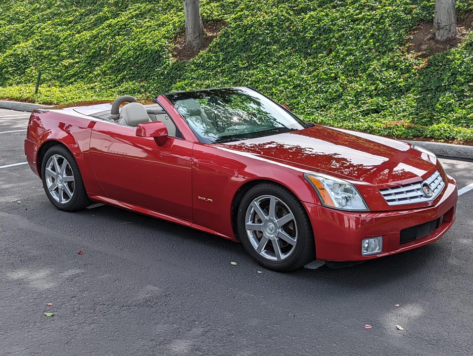 2004 Cadillac XLR - Image 25 of 31