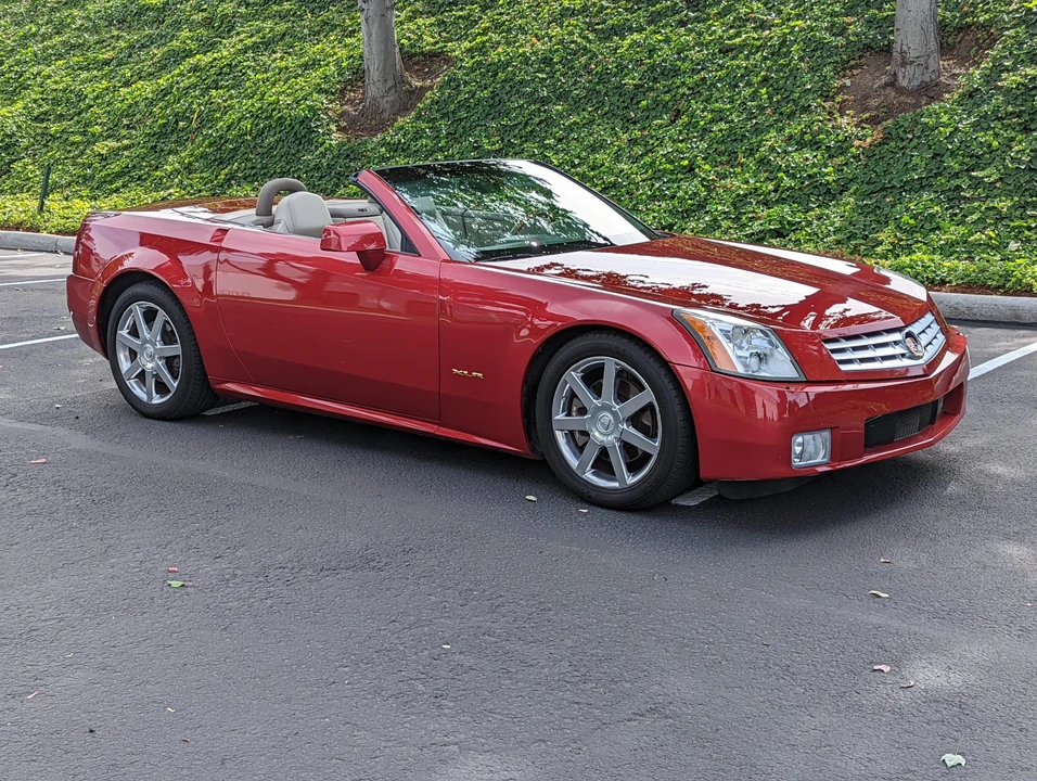 2004 Cadillac XLR - Image 24 of 31
