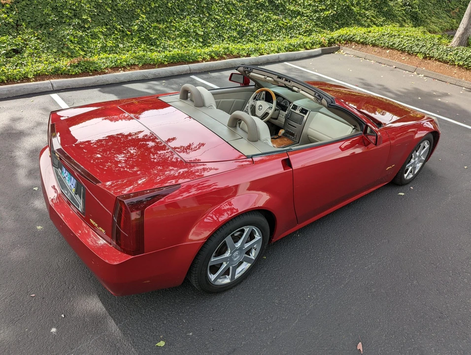 2004 Cadillac XLR - Image 18 of 31