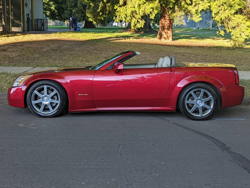 2004 Cadillac XLR - Image 16 of 31