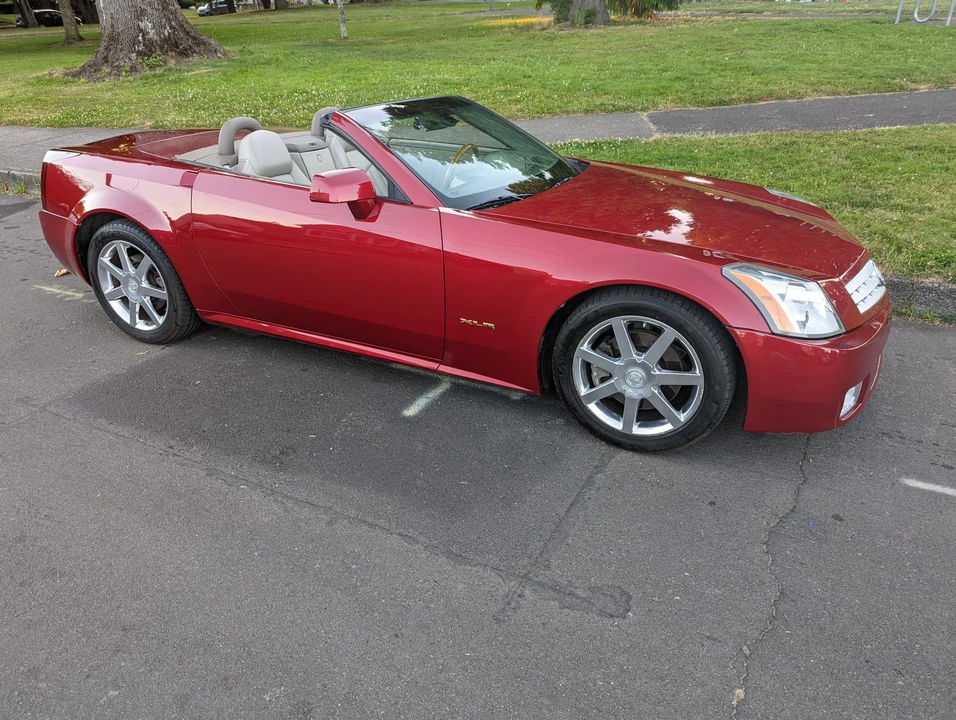 2004 Cadillac XLR - Image 23 of 31