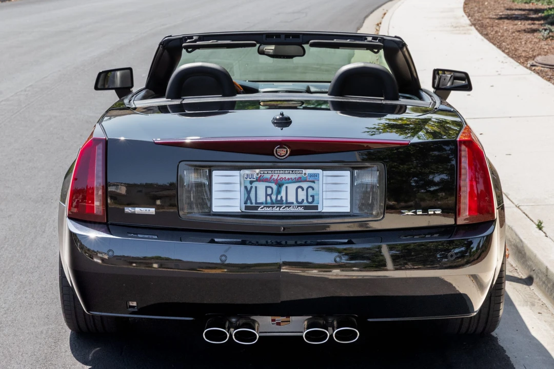 2004 Cadillac XLR - Image 7 of 31