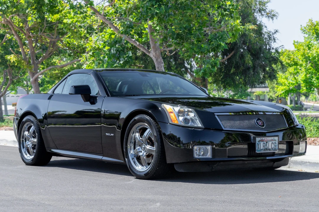 2004 Cadillac XLR - Image 12 of 31