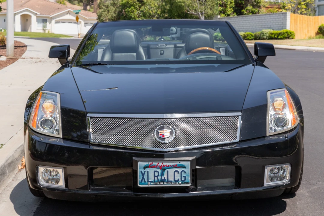 2004 Cadillac XLR - Image 3 of 31