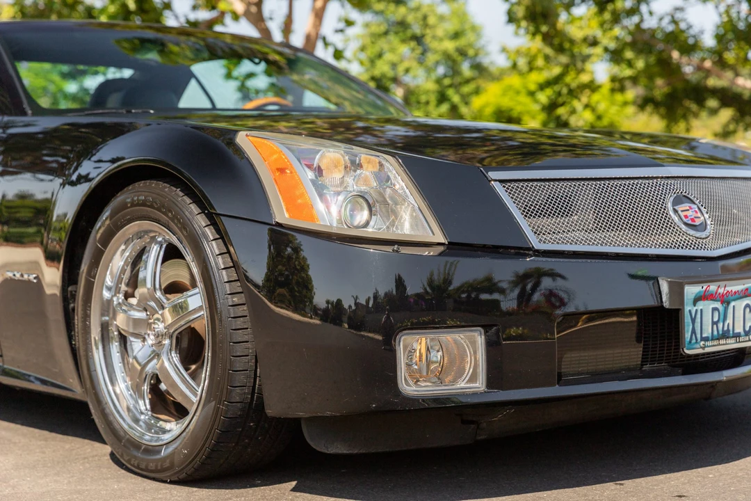 2004 Cadillac XLR - Image 23 of 31