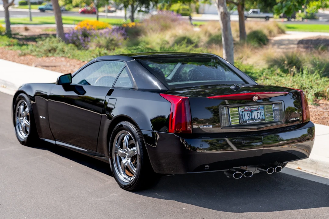 2004 Cadillac XLR - Image 16 of 31