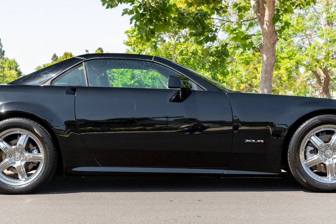 2004 Cadillac XLR - Image 31 of 31