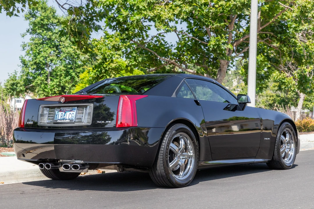 2004 Cadillac XLR - Image 14 of 31