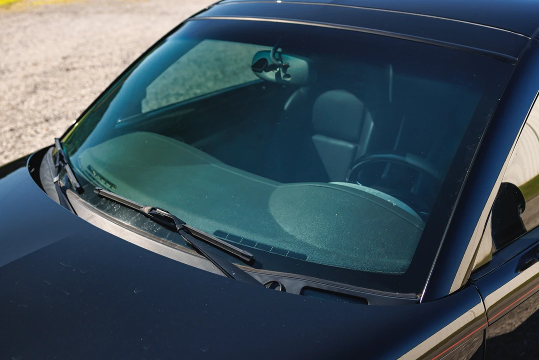2004 Chevrolet SSR - Image 22 of 31