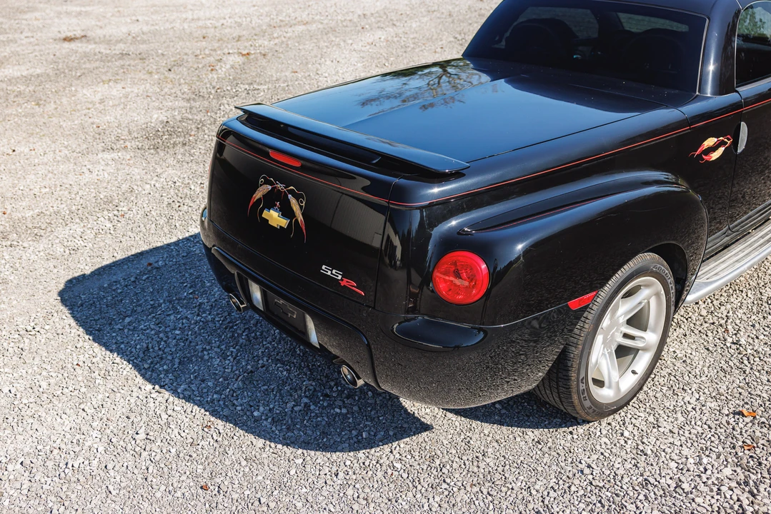 2004 Chevrolet SSR - Image 29 of 31