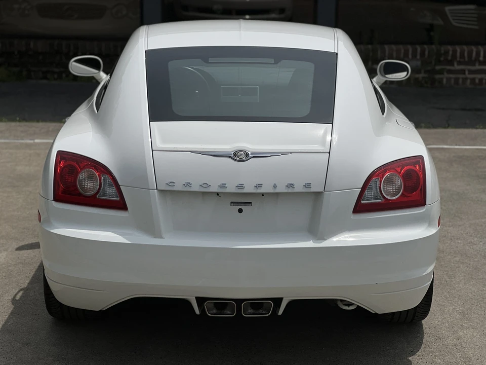 2004 Chrysler Crossfire - Image 16 of 31