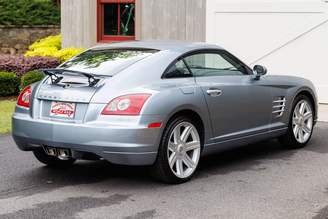 2004 Chrysler Crossfire - Image 16 of 31