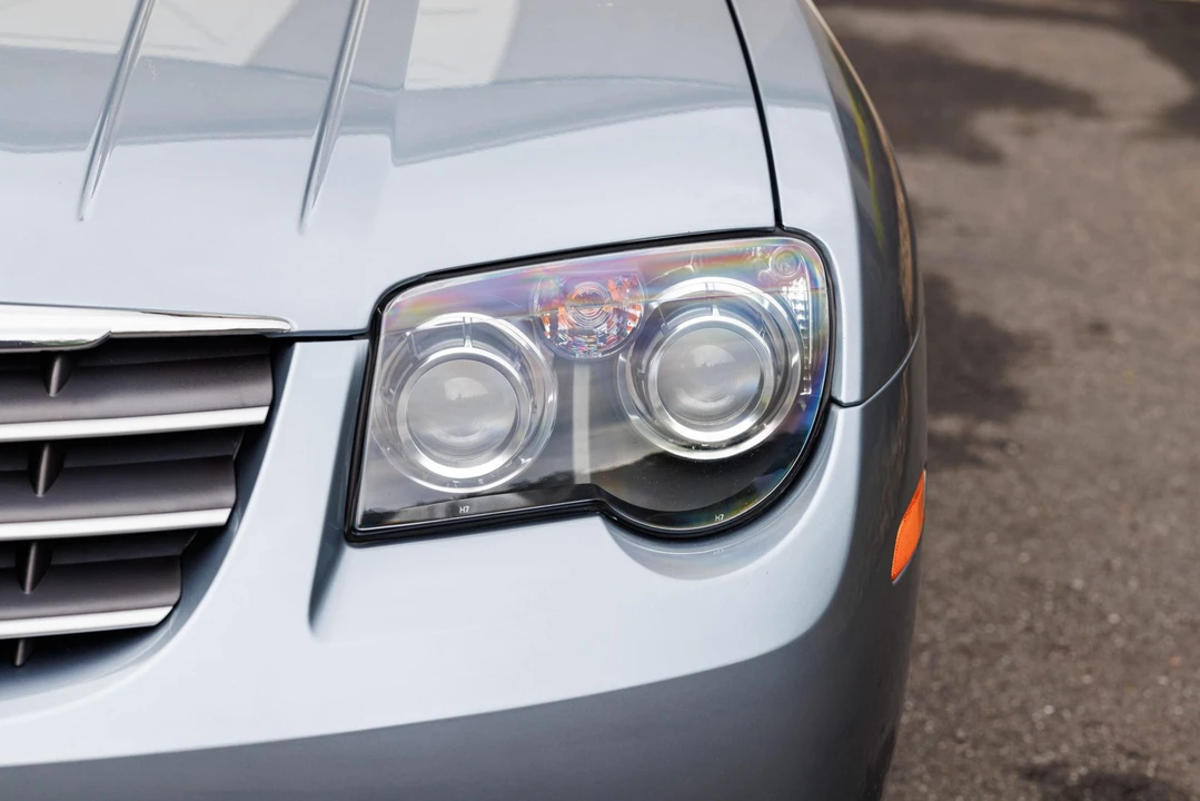 2004 Chrysler Crossfire - Image 23 of 31
