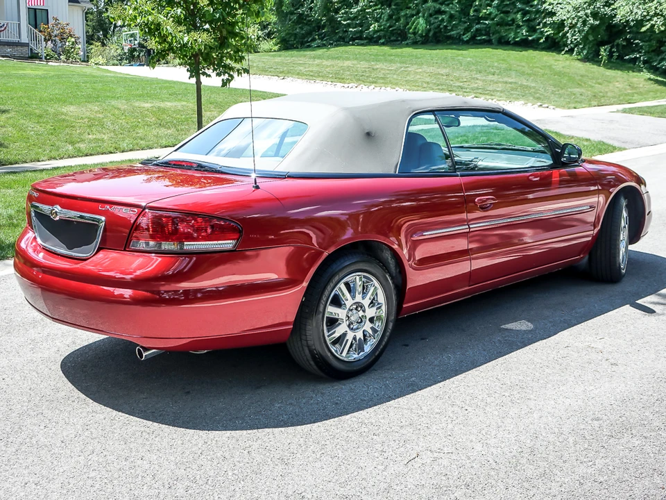 2004 Chrysler Sebring - Image 13 of 31