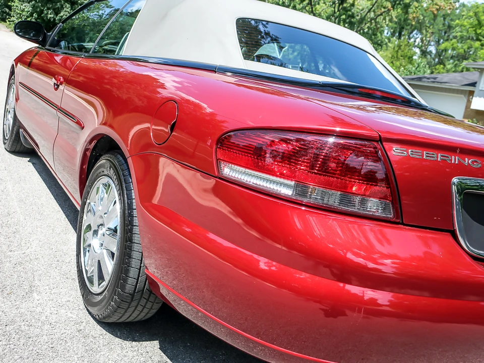 2004 Chrysler Sebring - Image 15 of 31
