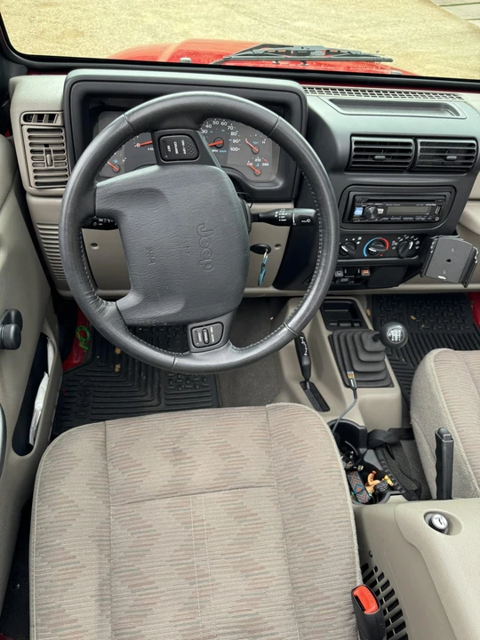 2004 Jeep TJ Wrangler - Image 25 of 31