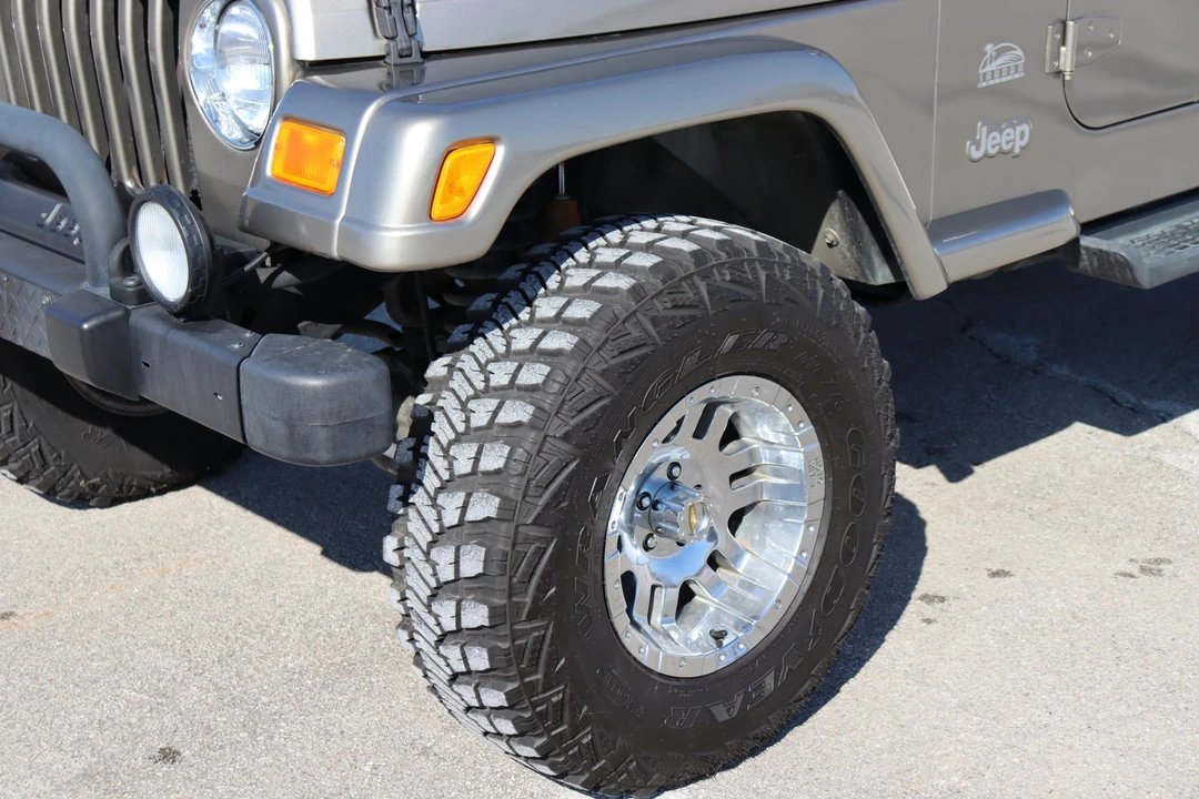2004 Jeep TJ Wrangler - Image 13 of 31