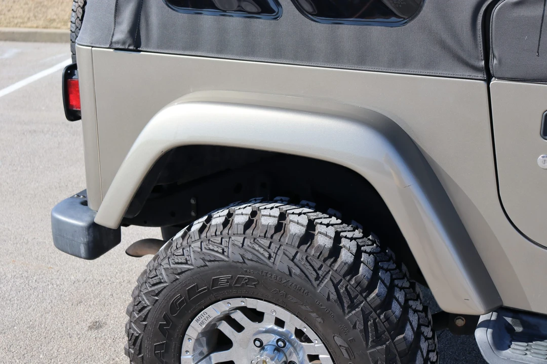 2004 Jeep TJ Wrangler - Image 20 of 31