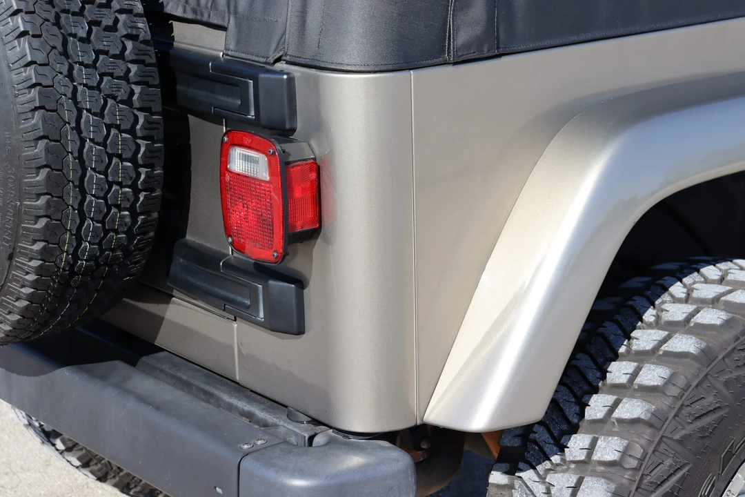 2004 Jeep TJ Wrangler - Image 19 of 31