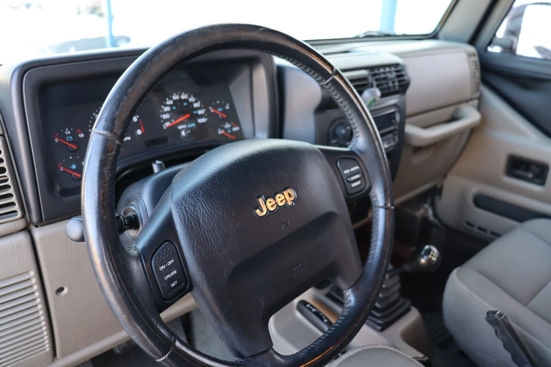 2004 Jeep TJ Wrangler - Image 27 of 31