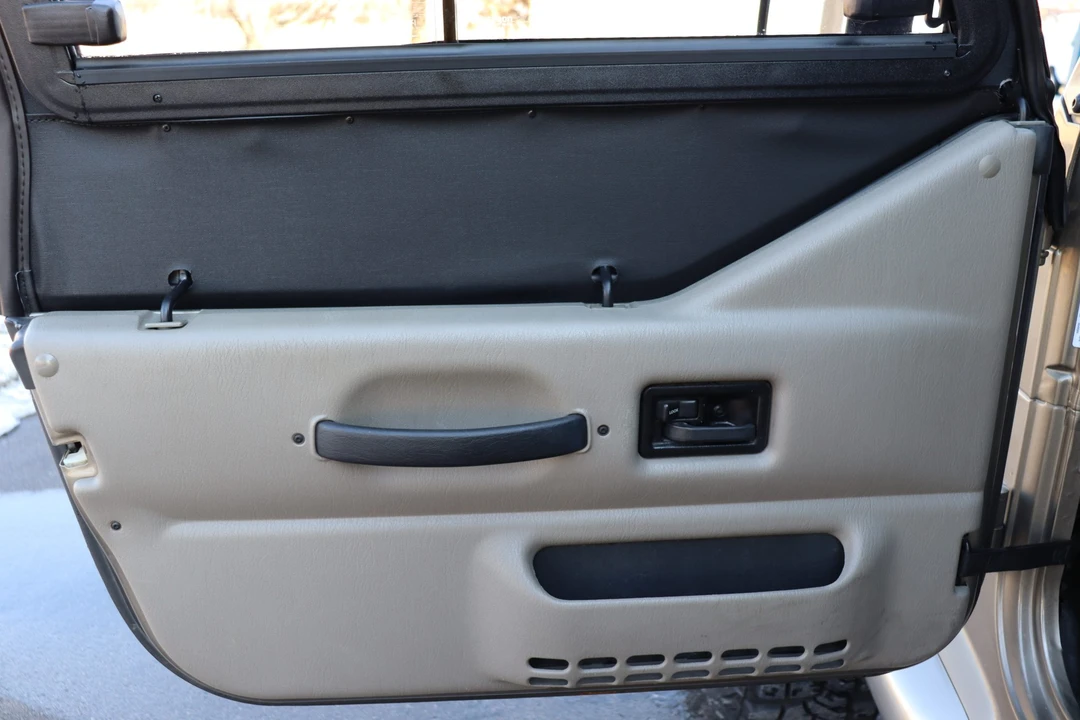2004 Jeep TJ Wrangler - Image 24 of 31
