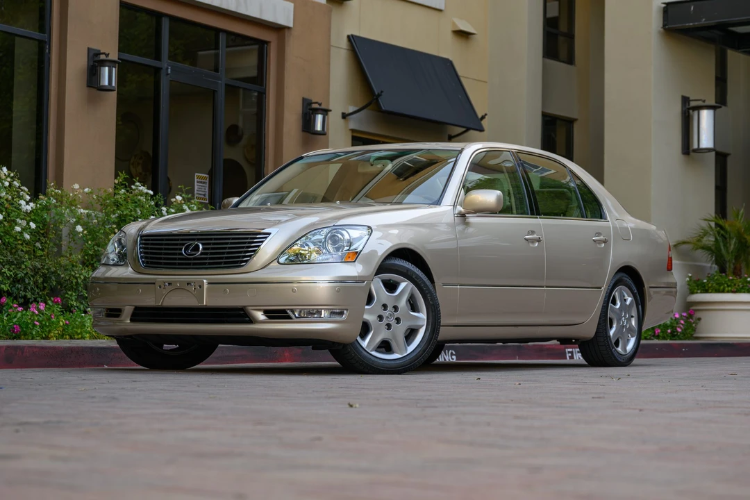 2004 Lexus LS 3rd Gen - Image 2 of 31