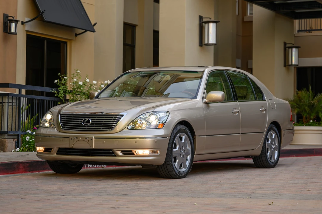 2004 Lexus LS 3rd Gen - Image 4 of 31