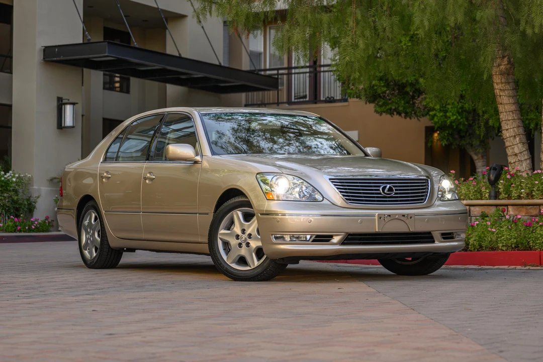 2004 Lexus LS 3rd Gen - Image 8 of 31