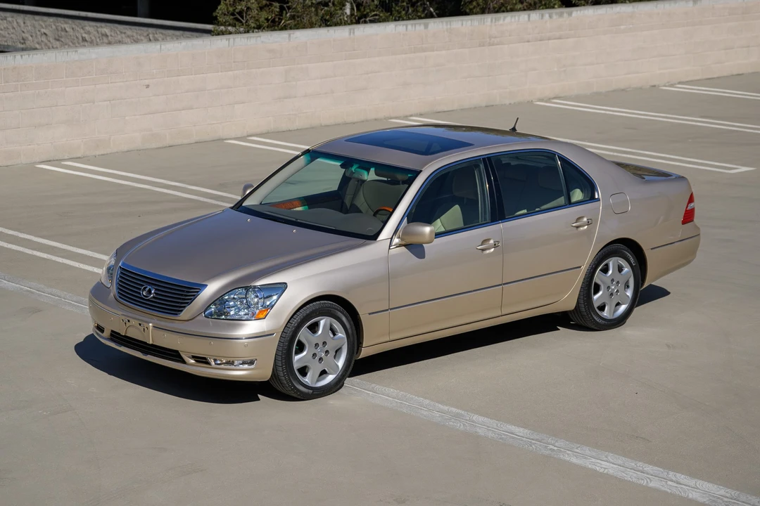 2004 Lexus LS 3rd Gen - Image 21 of 31