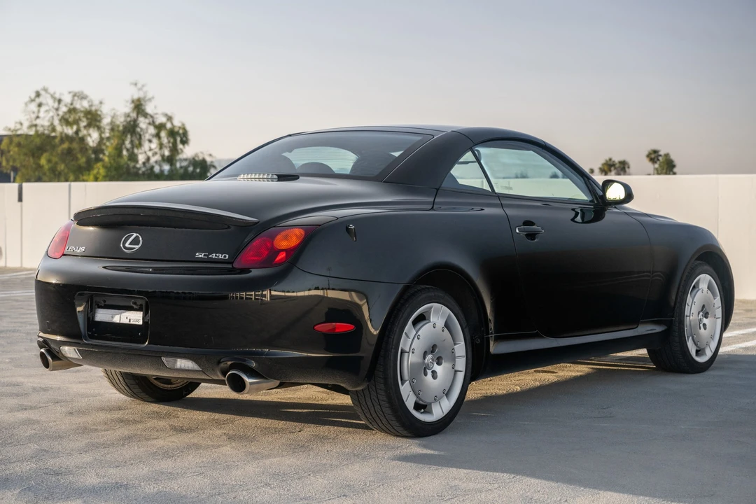 2004 Lexus SC430 - Image 13 of 31