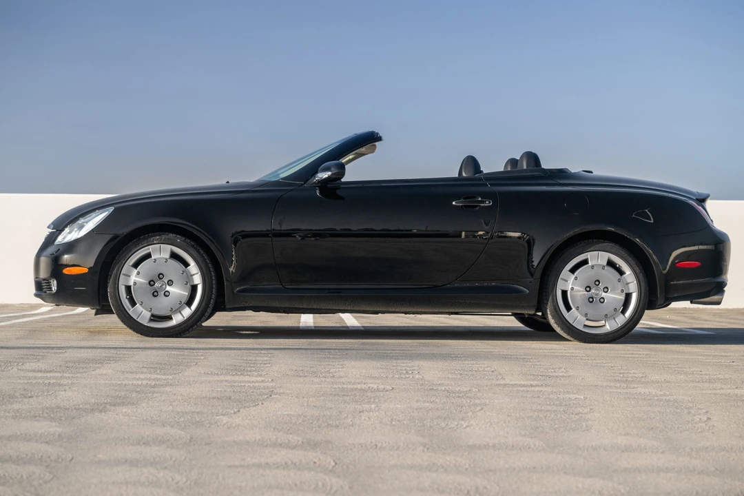 2004 Lexus SC430 - Image 8 of 31