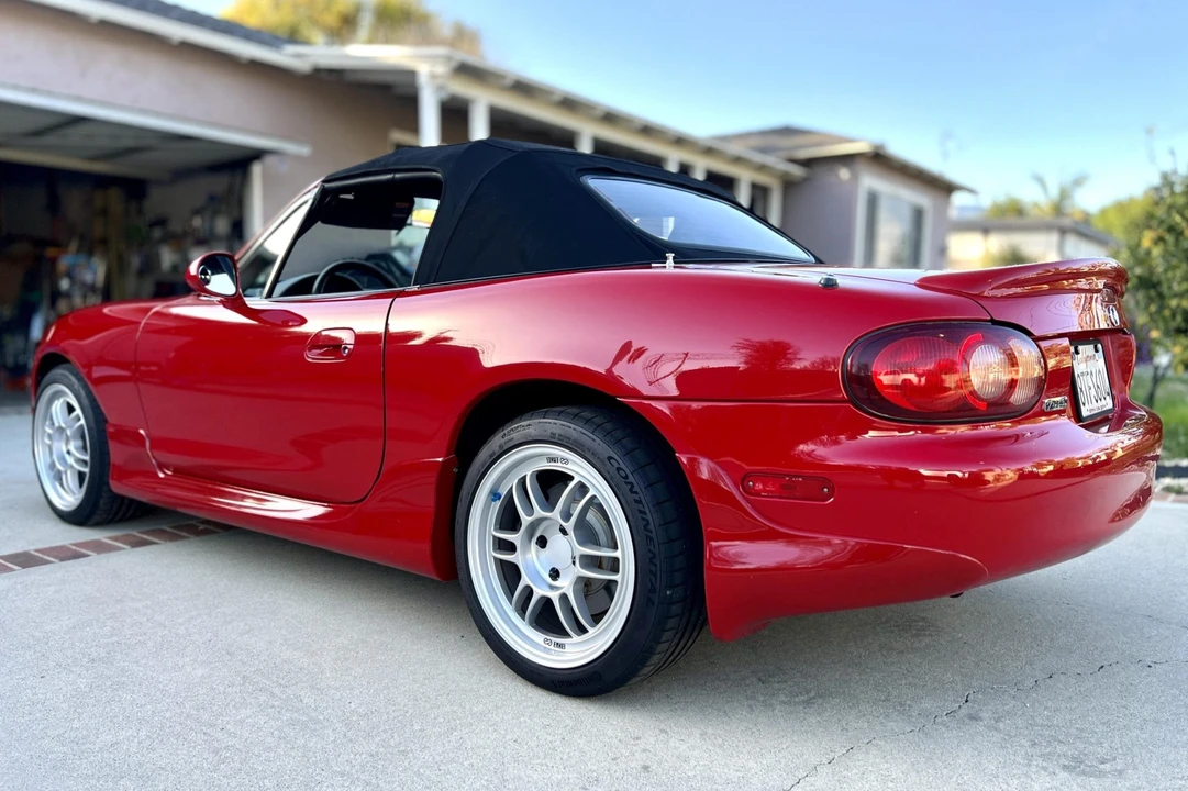 2004 Mazda NB MX-5 Miata - Image 9 of 31