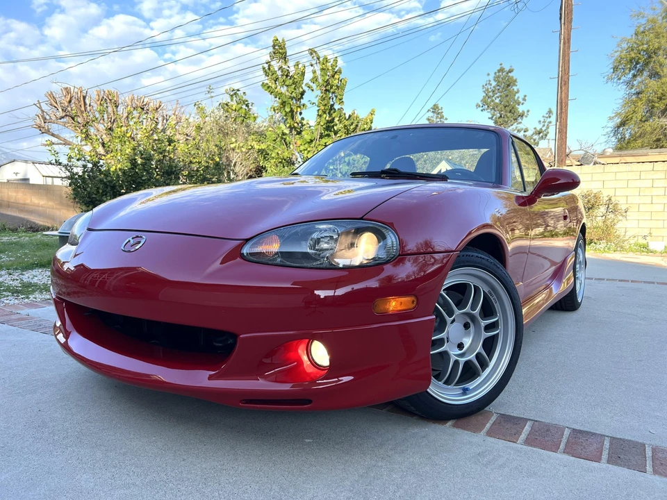 2004 Mazda NB MX-5 Miata - Image 2 of 31