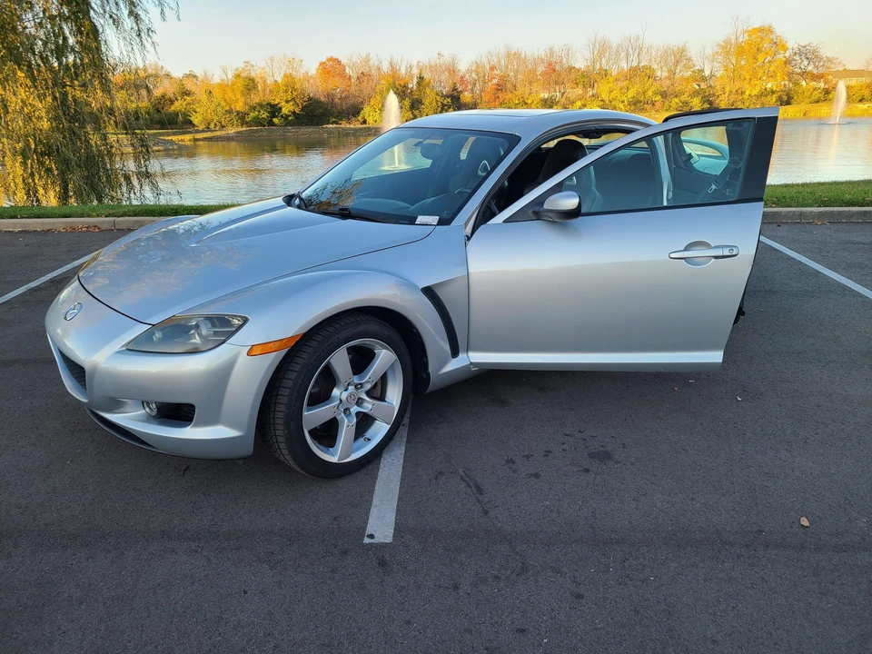2004 Mazda RX-8 1st Gen - Image 25 of 31