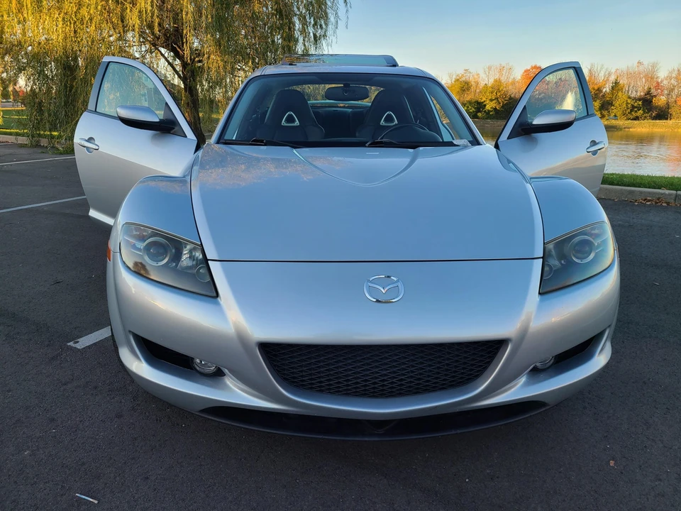 2004 Mazda RX-8 1st Gen - Image 27 of 31