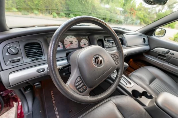 2004 Mercury Marauder - Image 5 of 7