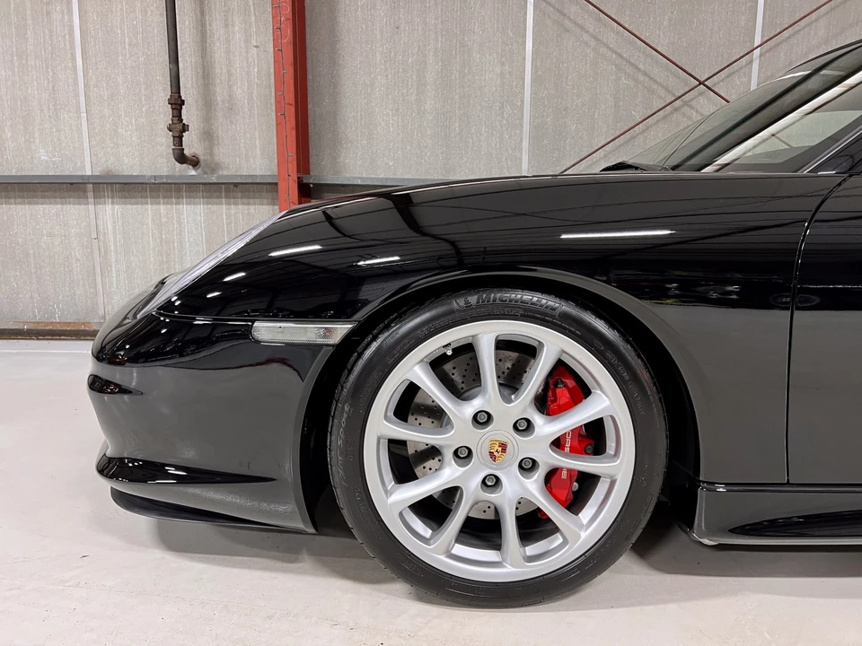 2004 Porsche 996 GT3 - Image 28 of 31
