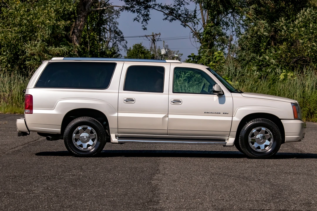 2005 Cadillac Escalade & EXT 2nd Gen - Image 21 of 31