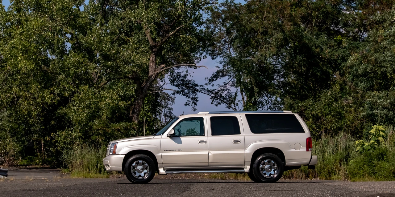 2005 Cadillac Escalade & EXT 2nd Gen - Image 6 of 31