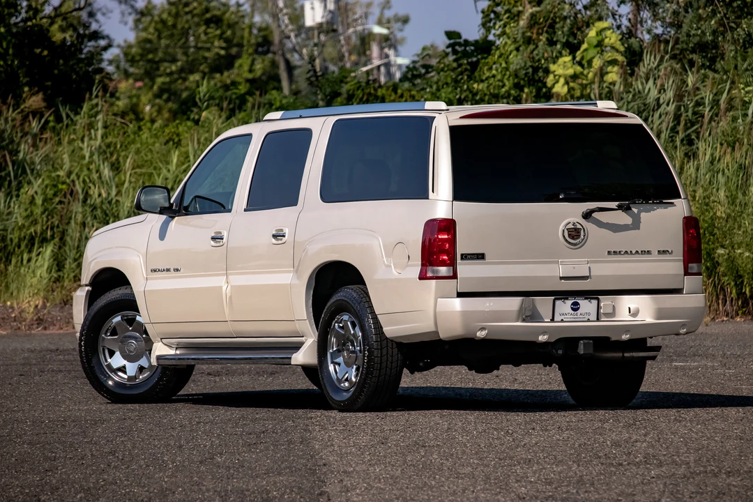 2005 Cadillac Escalade & EXT 2nd Gen - Image 11 of 31