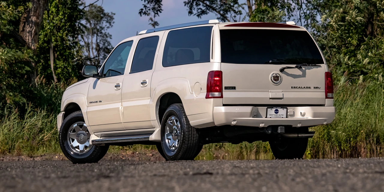 2005 Cadillac Escalade & EXT 2nd Gen - Image 13 of 31