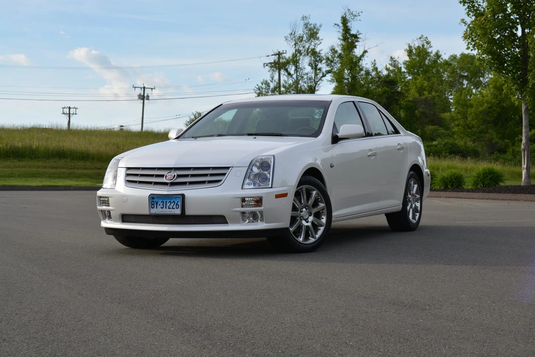 2005 Cadillac STS - Image 8 of 31