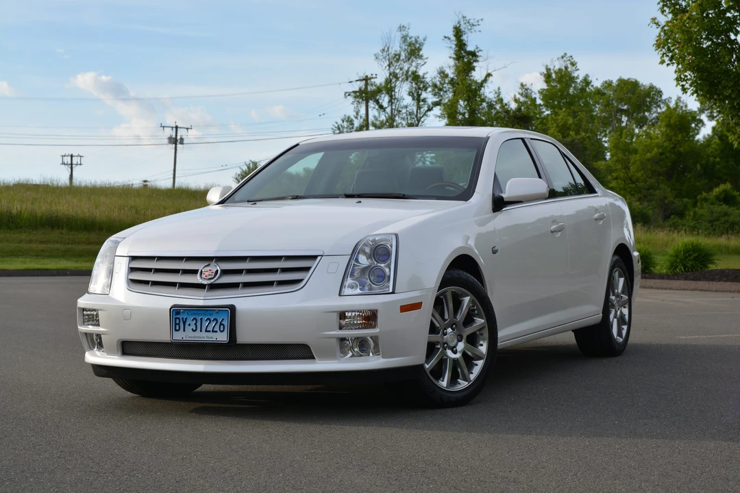 2005 Cadillac STS - Image 12 of 31