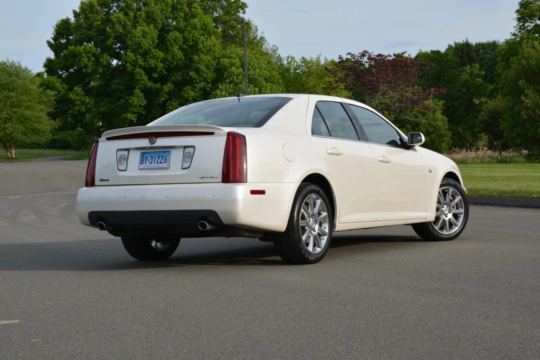 2005 Cadillac STS - Image 31 of 31