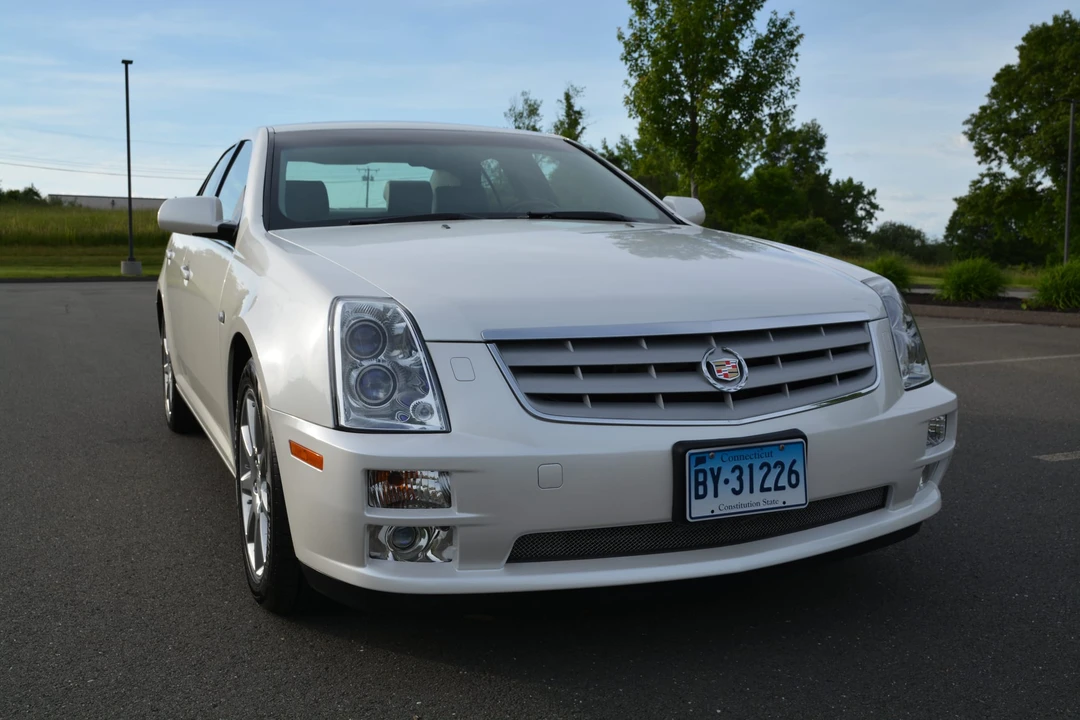 2005 Cadillac STS - Image 17 of 31