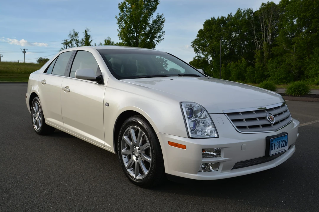 2005 Cadillac STS - Image 21 of 31