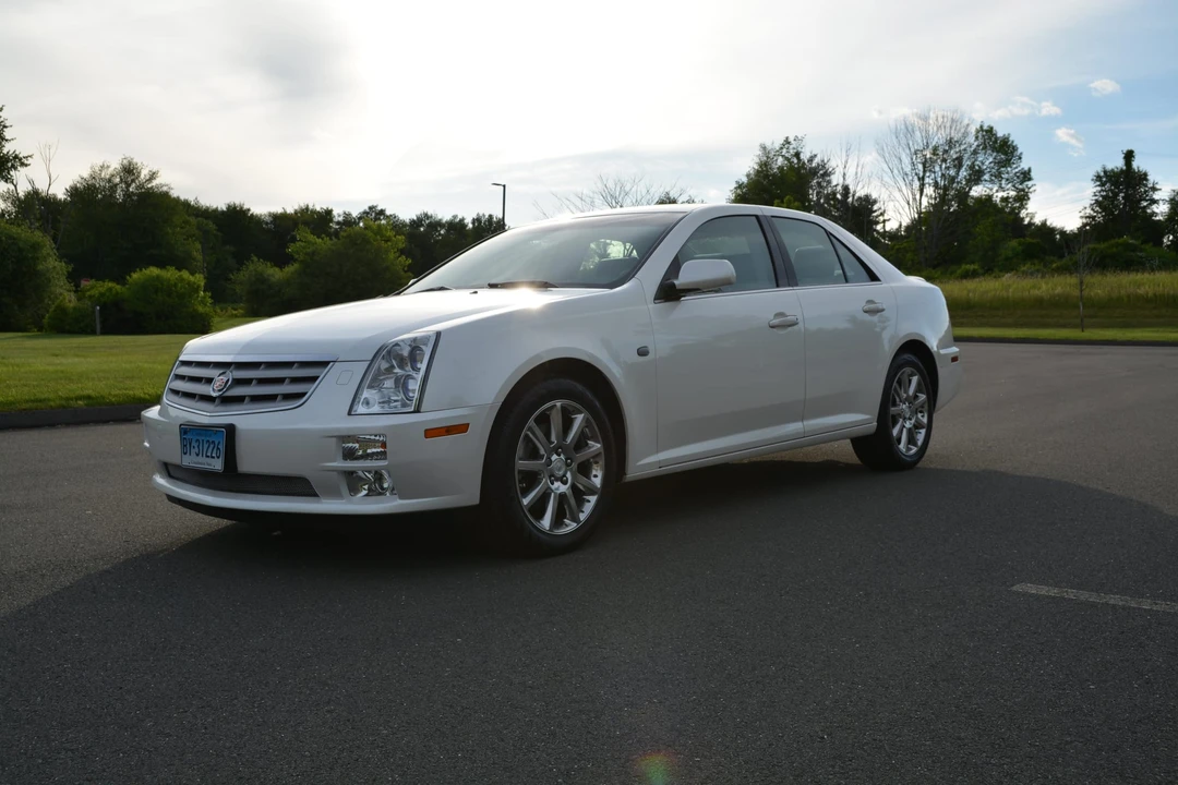 2005 Cadillac STS - Image 3 of 31