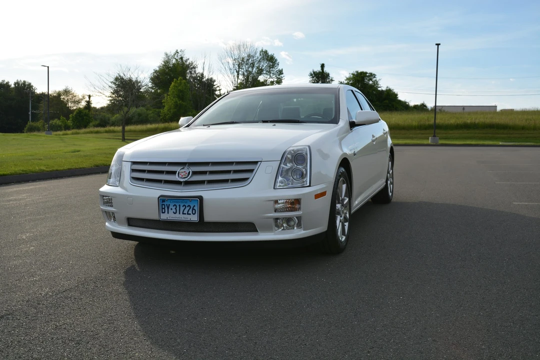 2005 Cadillac STS - Image 7 of 31
